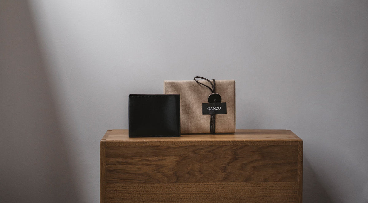 Tom O (レザークラフトDAWN)　　　　　　　　　　　　　　　ガンゾ Gift Selection – GANZO Official Store